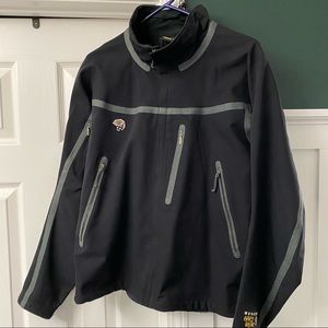 Mountain Hardwear Synchro Softshell in Medium Black